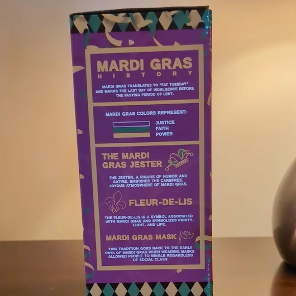 Gulliver Bobblehead with Hockey Stick - Picture 4 of 4